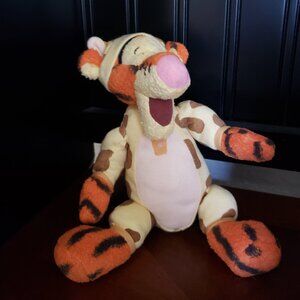 Disney Store Winnie the Pooh Tigger Bean Bag 9" Plush Giraffe PJ Pajamas